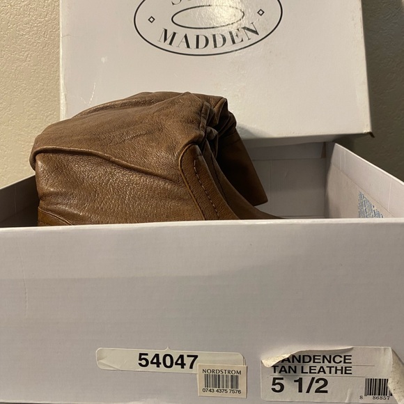 Steve Madden Brown Slouchy Leather Boots size 5.5 - Picture 6 of 6